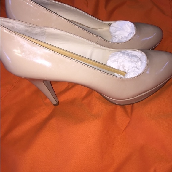 NWOT Nickles size 10M - Picture 6 of 11